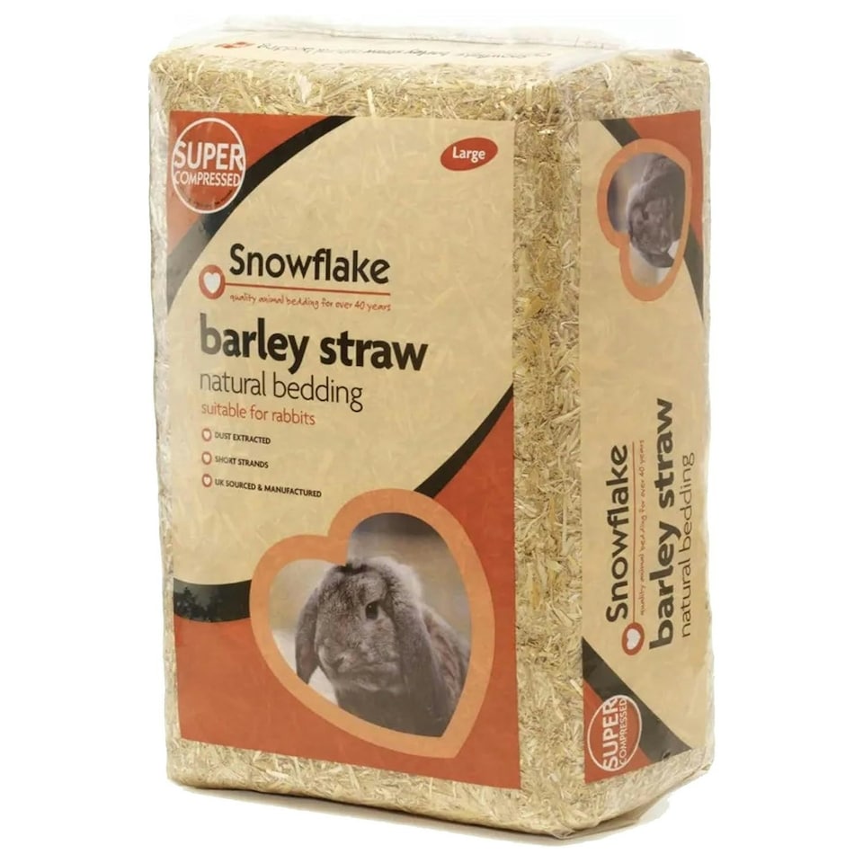 image 1 of 3kg (2 Bags) Soft Flake Barley Straw Medium Animal Bedding For Rabbit & Tortoise