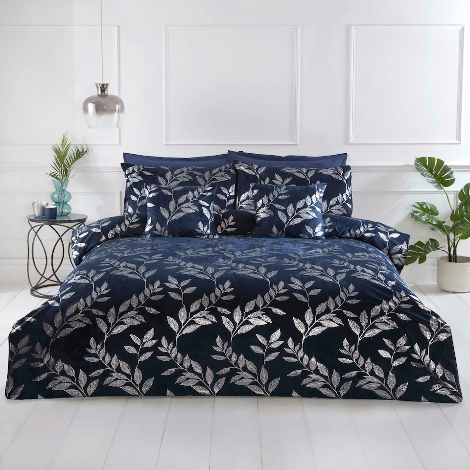 image 1 of Como Polycotton Duvet Cover Set with Pillowcase | Blue | Single | 1
