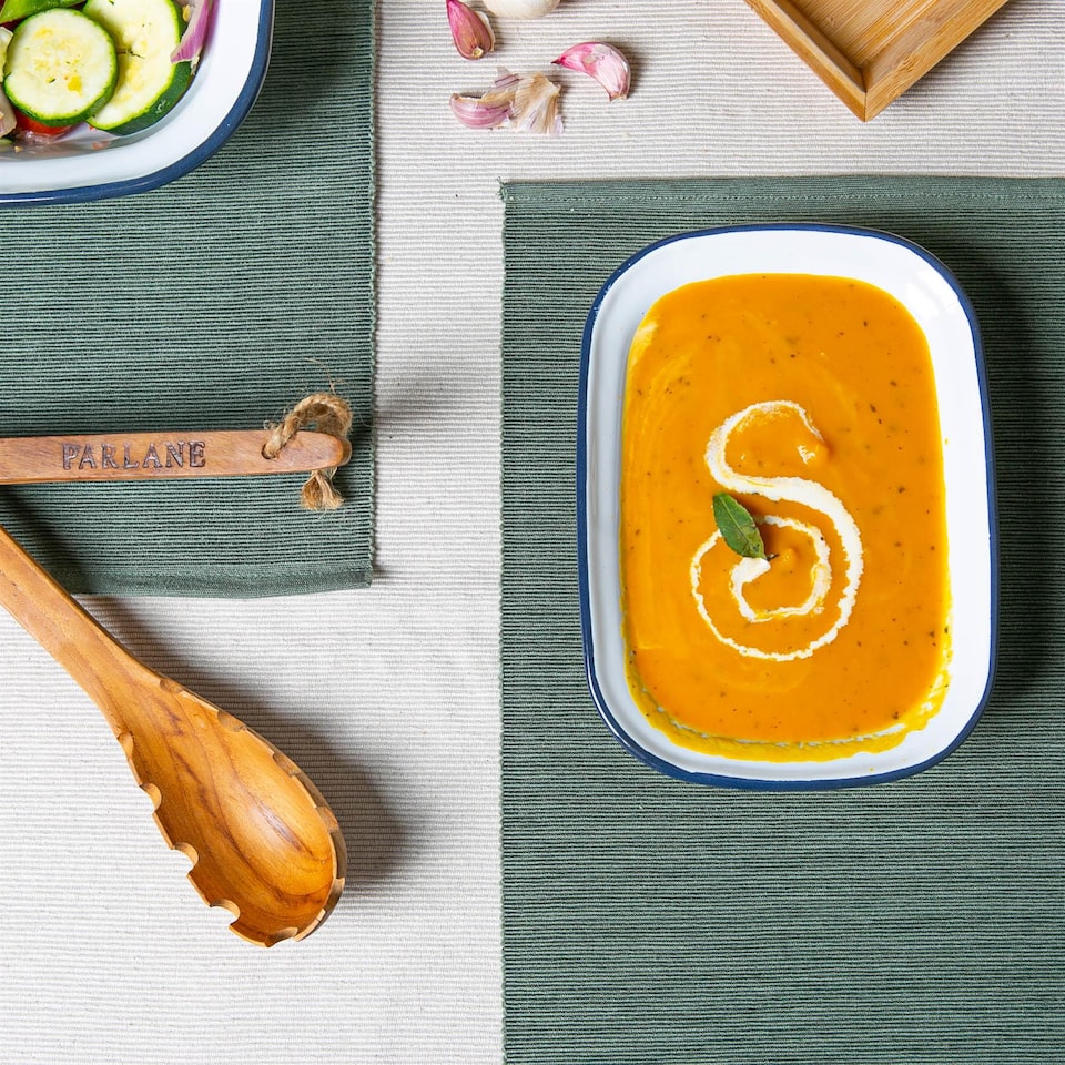 image 1 of Argon Tableware White Enamel Pie Dishes - 20cm - Navy - Pack of 2