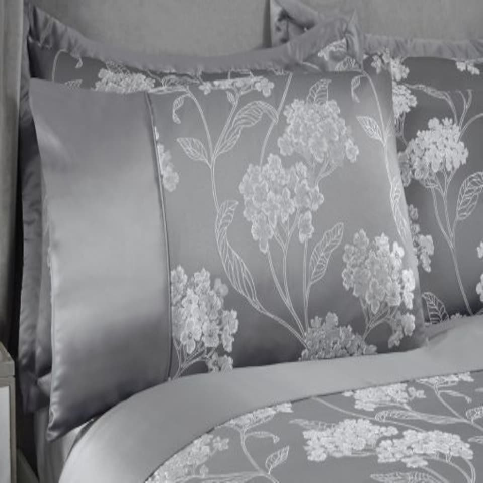 image 1 of English Garden Duvet Set King Bed Silver