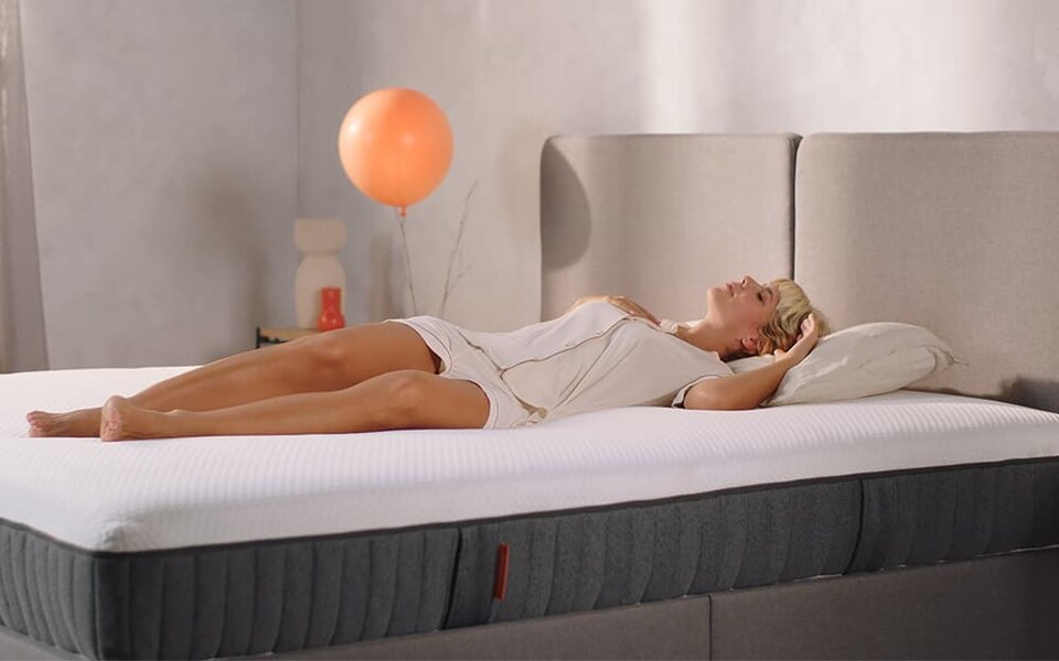 image 1 of Emma Original Lite Mattress Small Double | White | 1