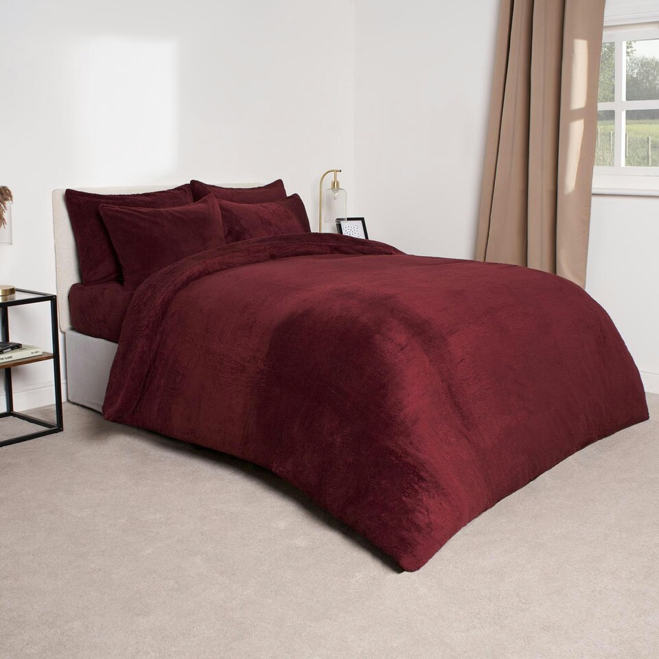 image 1 of OHS Teddy Fleece Ultra Soft Duvet Cover and Pillowcase Set, Single - Burgundy