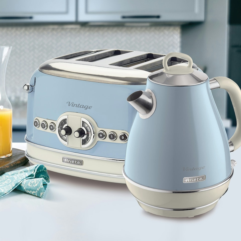 image 1 of Ariete ARPK21 Vintage Retro Jug Kettle & 4 Slice Toaster Set, Blue