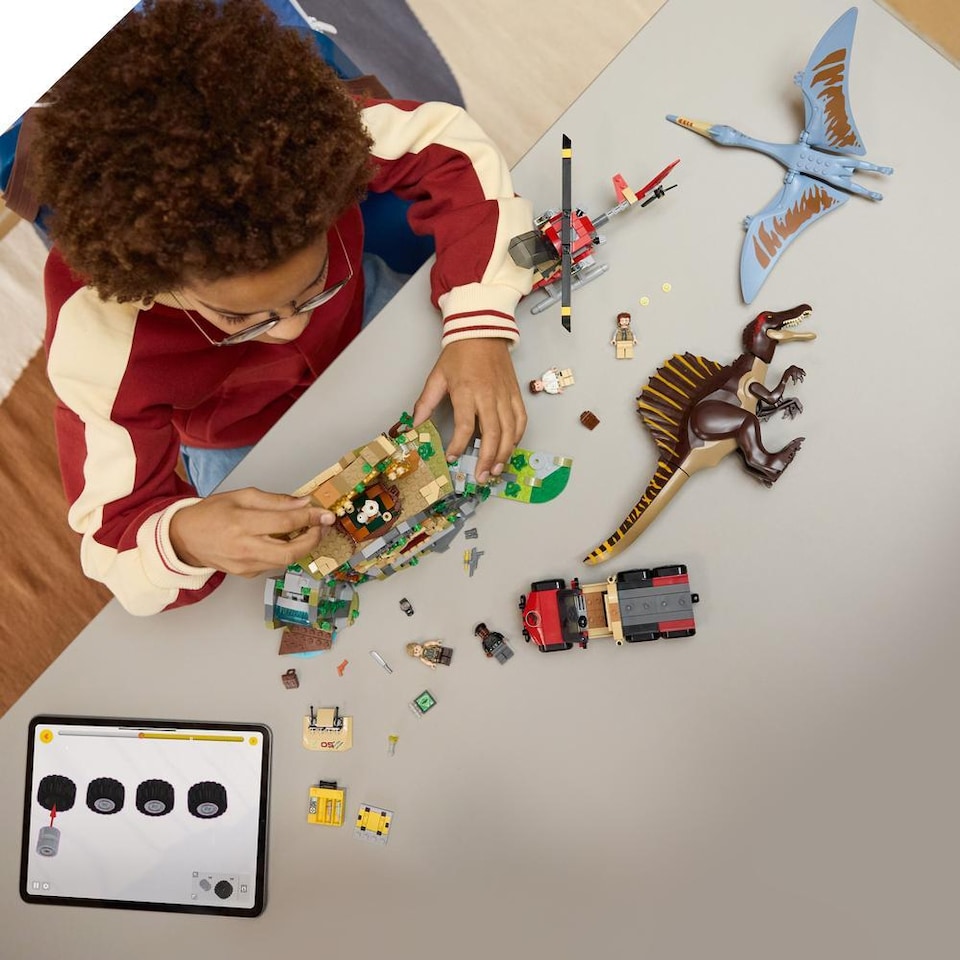 image 1 of LEGO Jurassic World Spinosaurus & Quetzalcoatlus Air Mission