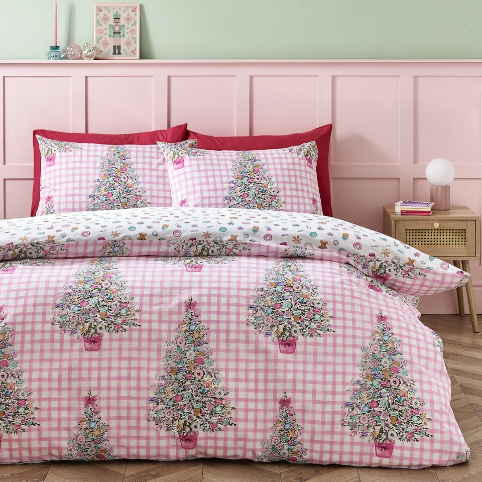 image 1 of Catherine Lansfield Christmas Sweets and Treats Reversible Duvet Cover Set Pink Pink | King