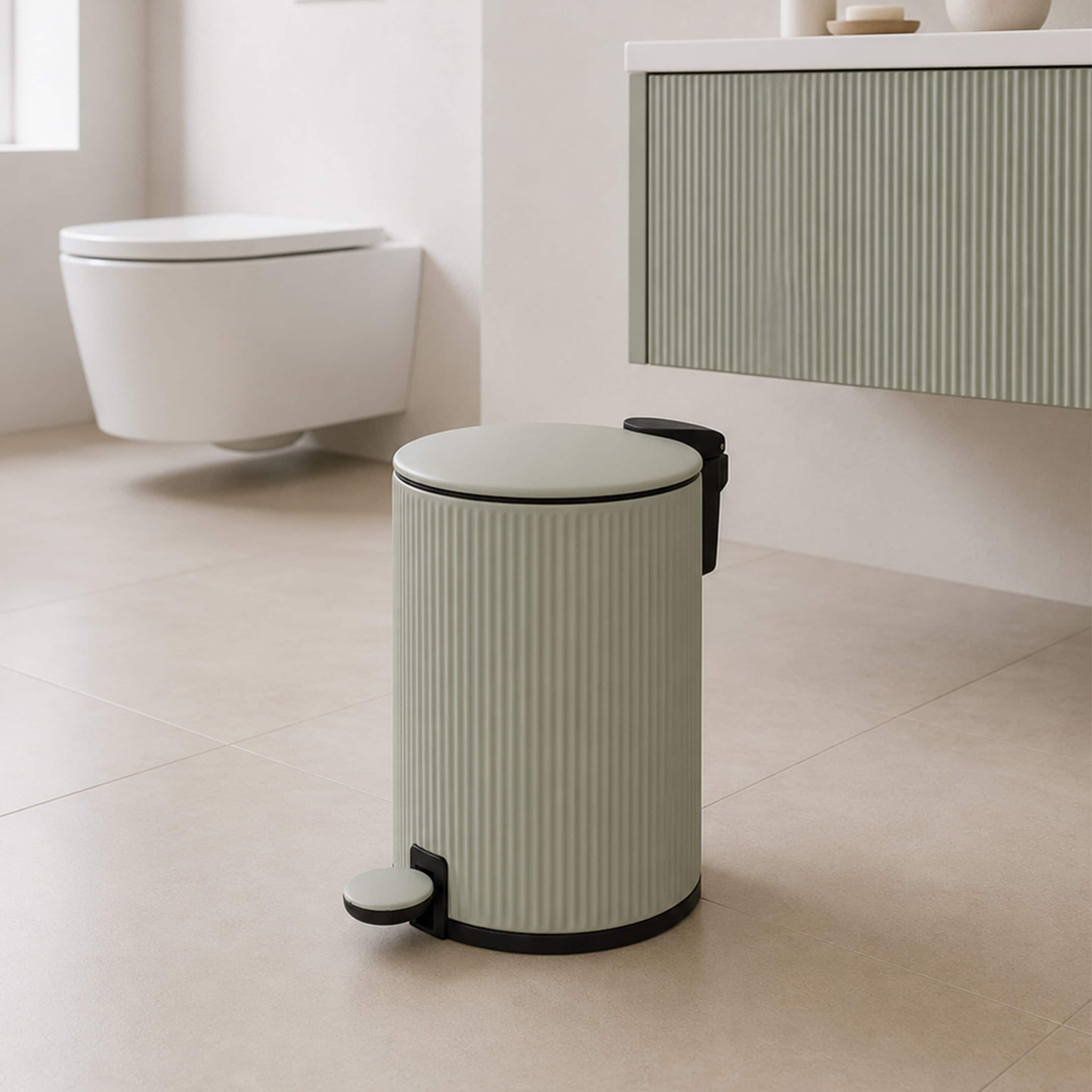 Showerdrape Alpini Round Ribbed 3L Soft Close Pedal Bin in Light Green