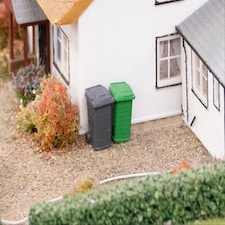 GM Structures Model Wheelie Bins 4pcs (Pre-Built)
