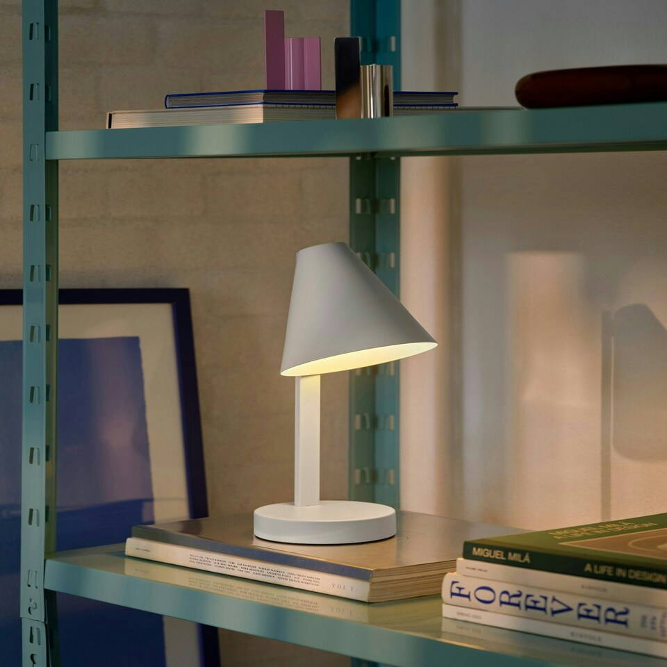 image 1 of Wilmer | Table lamp | White White | White