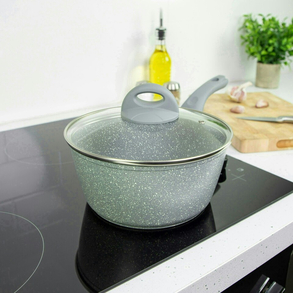 image 1 of Blackmoor 66149 Classic 18cm Saucepan with Tempered Glass Lid
