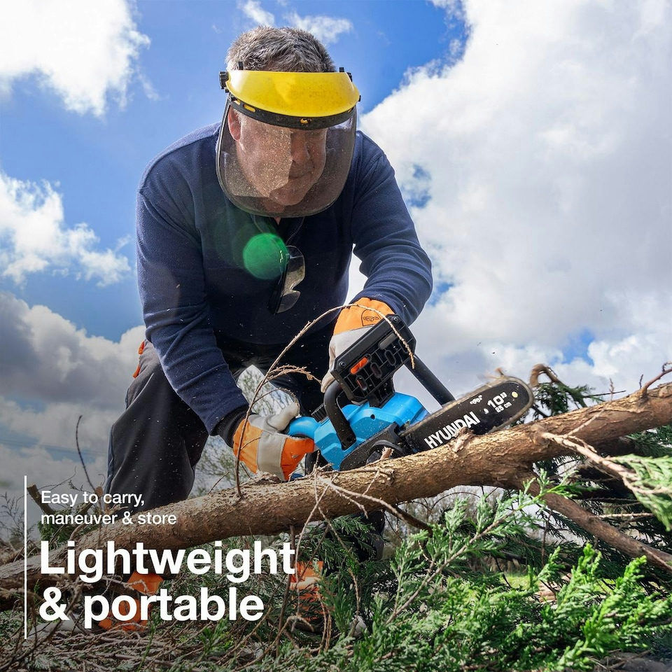 image 1 of Hyundai 10'' 25cm Cordless Chainsaw 20V Li-Ion 4Ah Battery and Charger | HY20CCS10