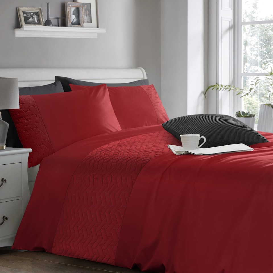 Velosso Quilted Geo Duvet Cover & Pillowcase Set