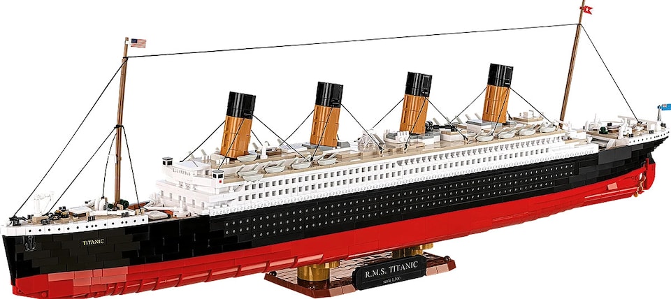 image 1 of Cobi 1686 Historical Collection  R.M.S Titanic  3260 pcs