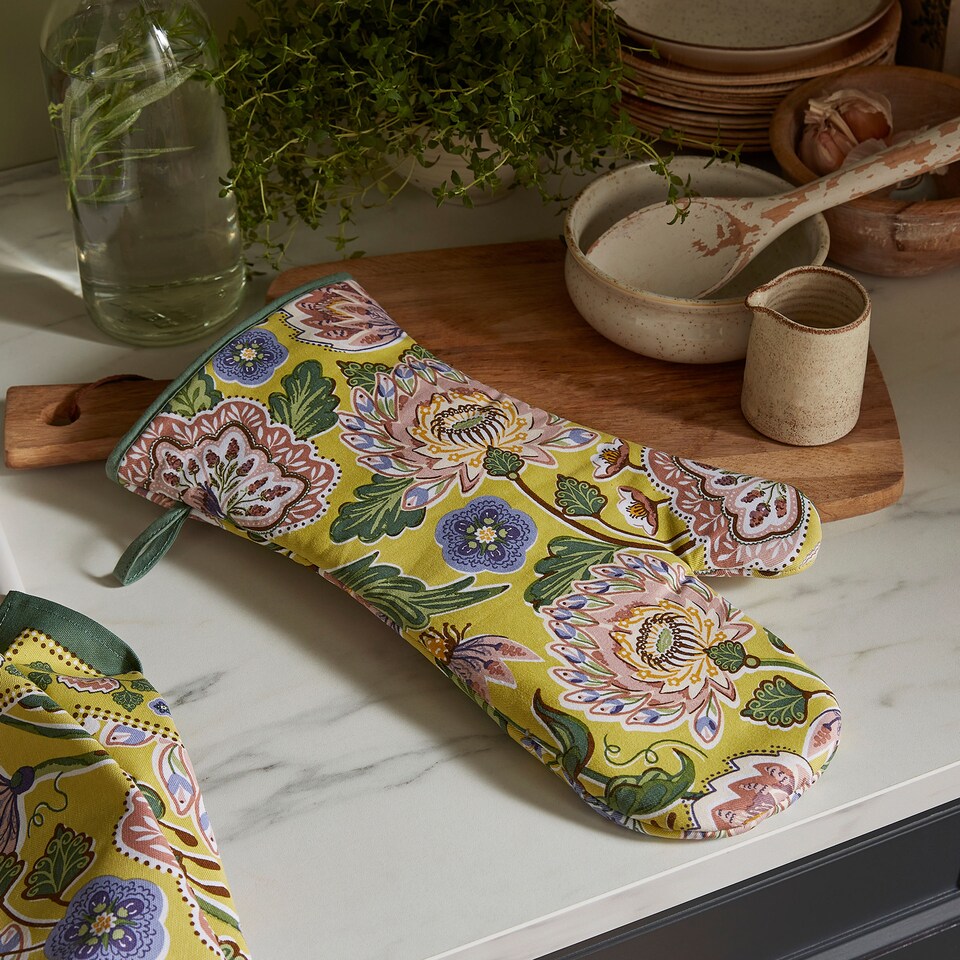 image 1 of Ulster Weavers Emmeline Gauntlet Oven Glove Green