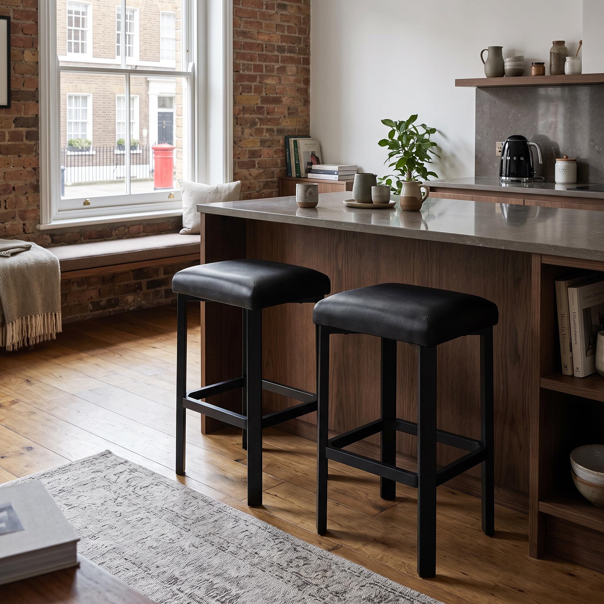 London Boutique Set of 2 PU Leather Bar Stools Counter Height Bar Stool with Metal Frame (H)58cm - Black