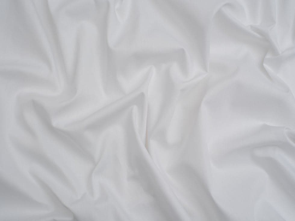 Minerva Core Range White Medium 100% Cotton Poplin Fabric for Dressmaking, Quilting, 145cm / 57" Wide - per metre