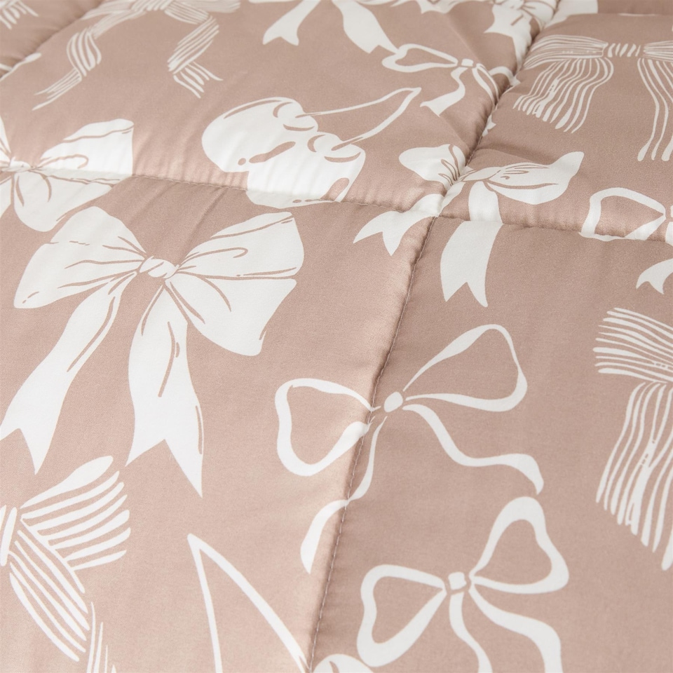image 1 of OHS Bows Frill Edge Coverless 7.5 Tog Duvet Set with Pillowcase