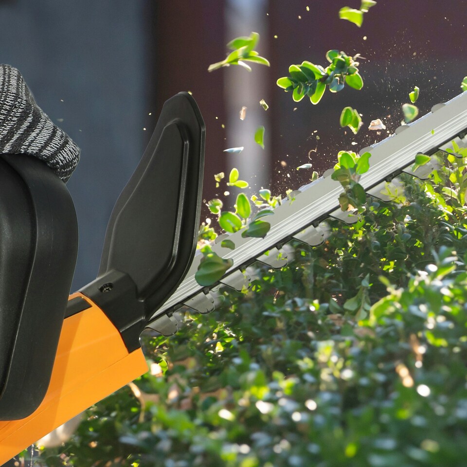 image 1 of Outsunny Cordless Hedge Trimmer with Brushless Motor, Blue