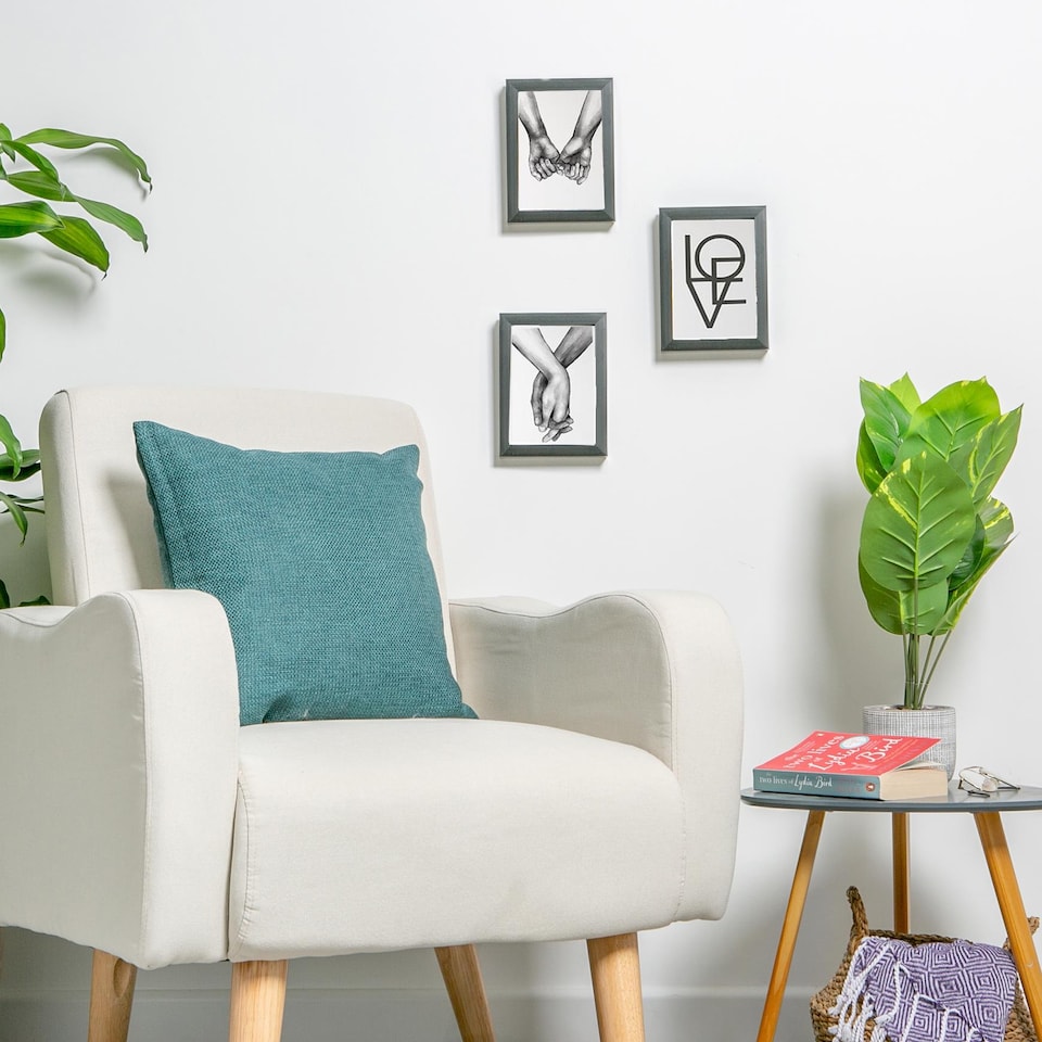 image 1 of Nicola Spring Photo Frame - 5" x 7" - Black