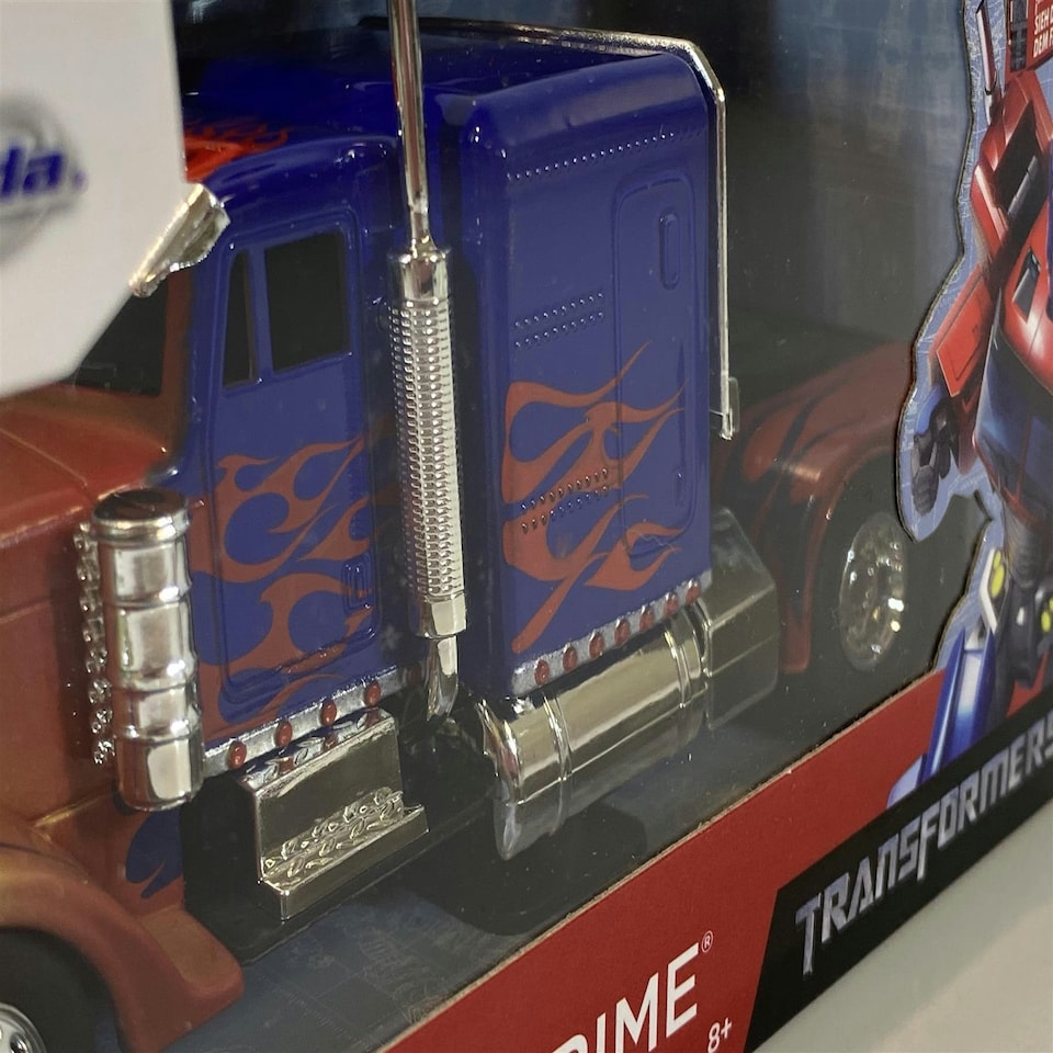 image 1 of Optimus Prime Transformers Jada 15cm Length 253252020