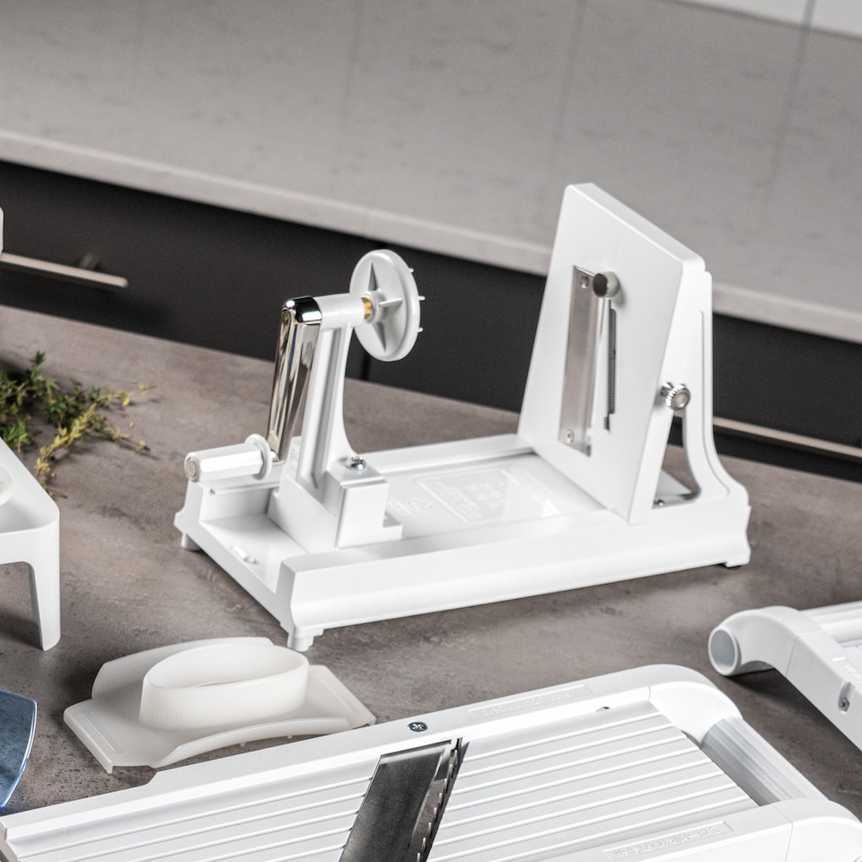 image 1 of Benriner Japanese Turning Spiraliser with 3 Interchangeable Blades