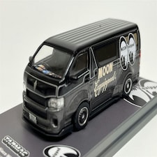 Toyota Hiace Widebody Mooneyes Black 1:64 Scale Tarmac Works T64038ME2
