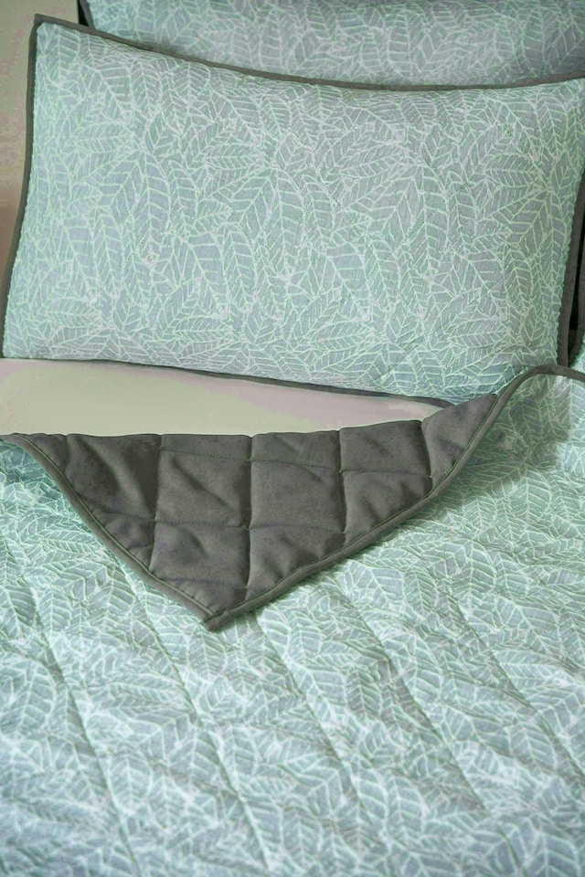 image 1 of Intimates Ayda Luxury Jaquard Floral Quilted Bedspread Set | Multi | Multi | Single