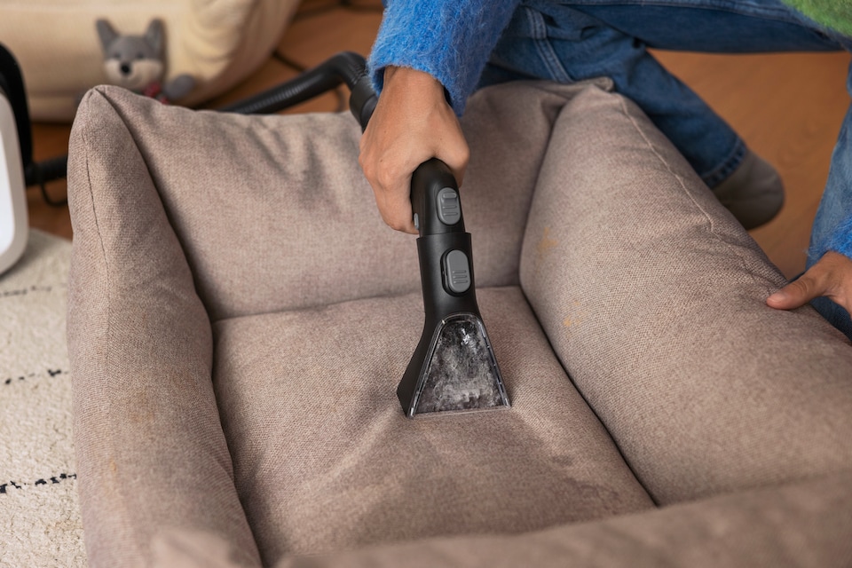 image 1 of Kärcher SE 3 Compact Spot Cleaner