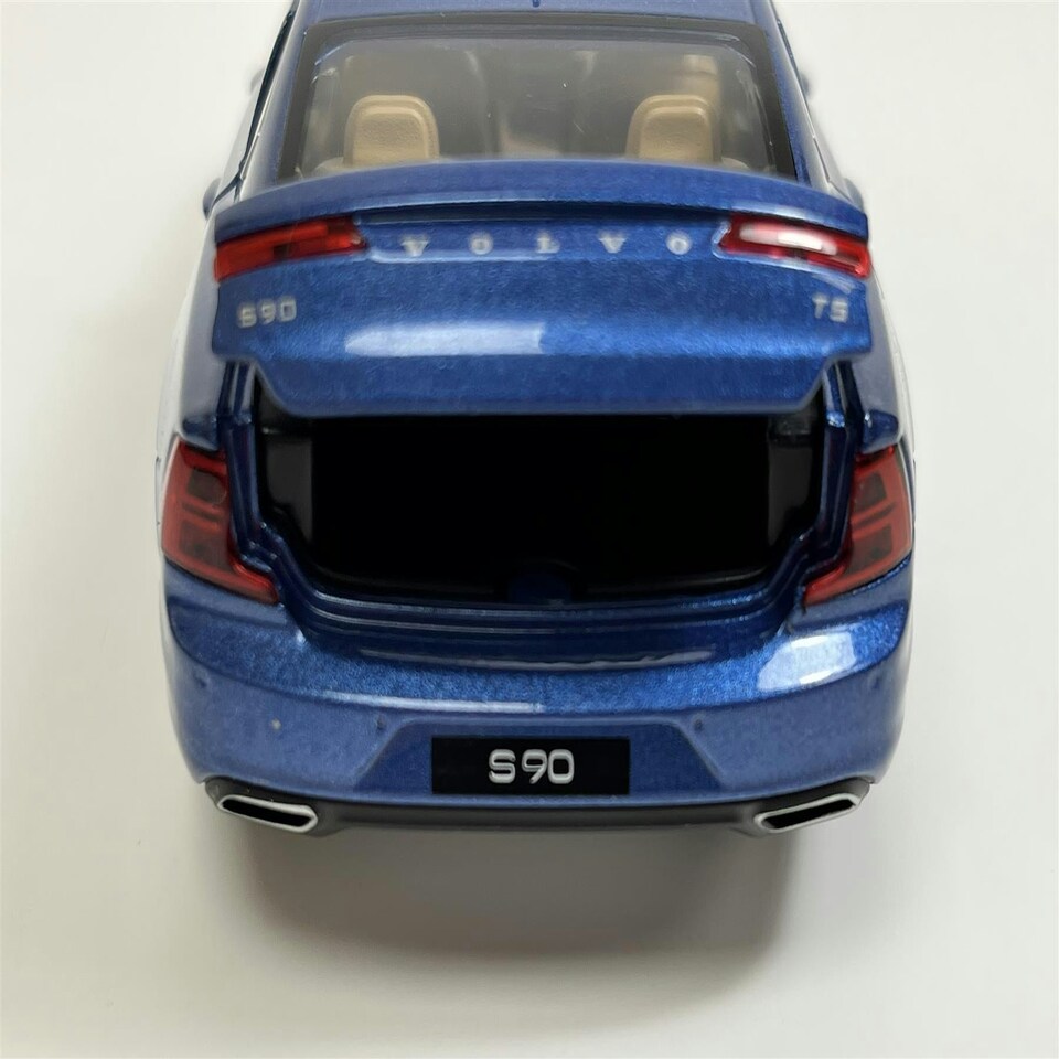 image 1 of Volvo S90 Bursting Blue LHD 1:32 Scale Pull Back & Go Tayumo 32100010