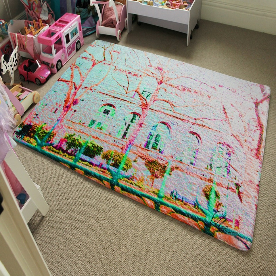 image 1 of Red tree in London (Rug) Multi | XL: 160x230cm