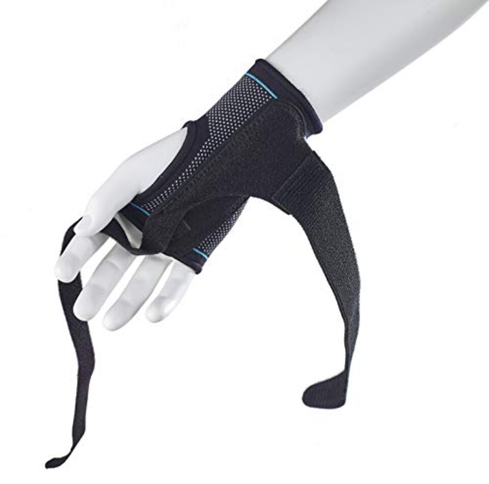 image 1 of Ultimate Performance Advanced Ultimate Compression Wrist Support With Splint, Small Black