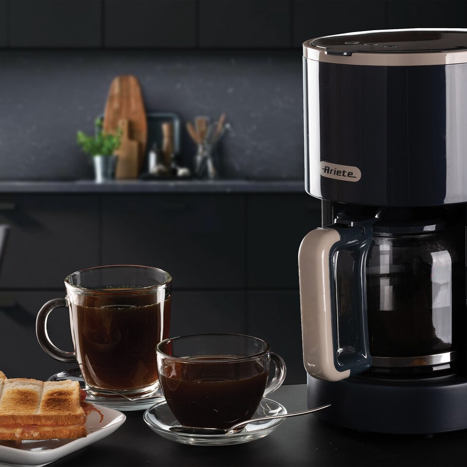 image 1 of Ariete ARPK47 Breakfast Line Kettle, Toaster & Coffee Machine Set, Grey