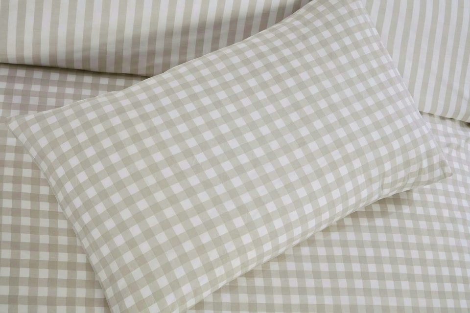 image 1 of Gingham Duvet Cover Set - Single - Natural