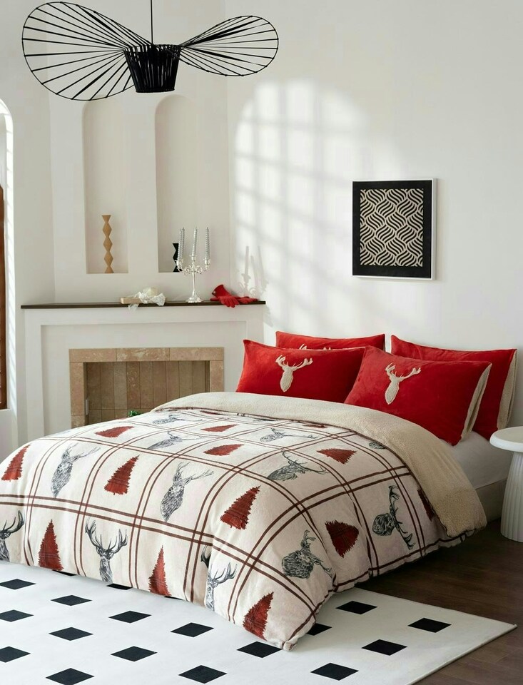 image 1 of Stag Teddy Red Single Duvet Cover Set