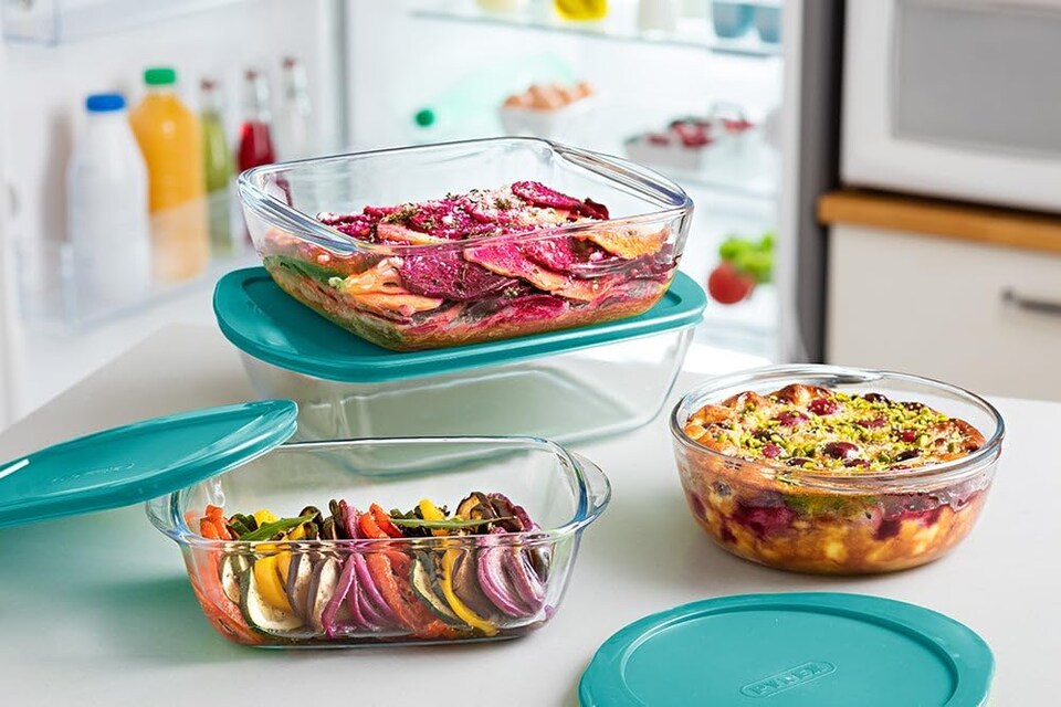 image 1 of Pyrex Cook & Freeze Square 0.9 Litre Storage Dish with Lid 15cm x 15cm x 6cm