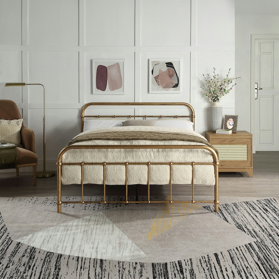 image 1 of Tewin Vintage Hospital Style Brass Metal Bed Frame (King)