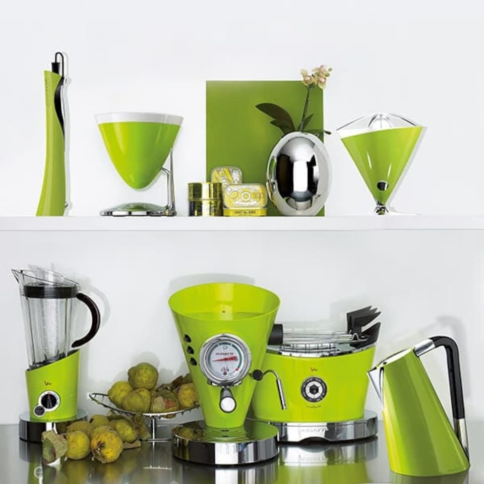 image 1 of Bugatti Uma Scale Green