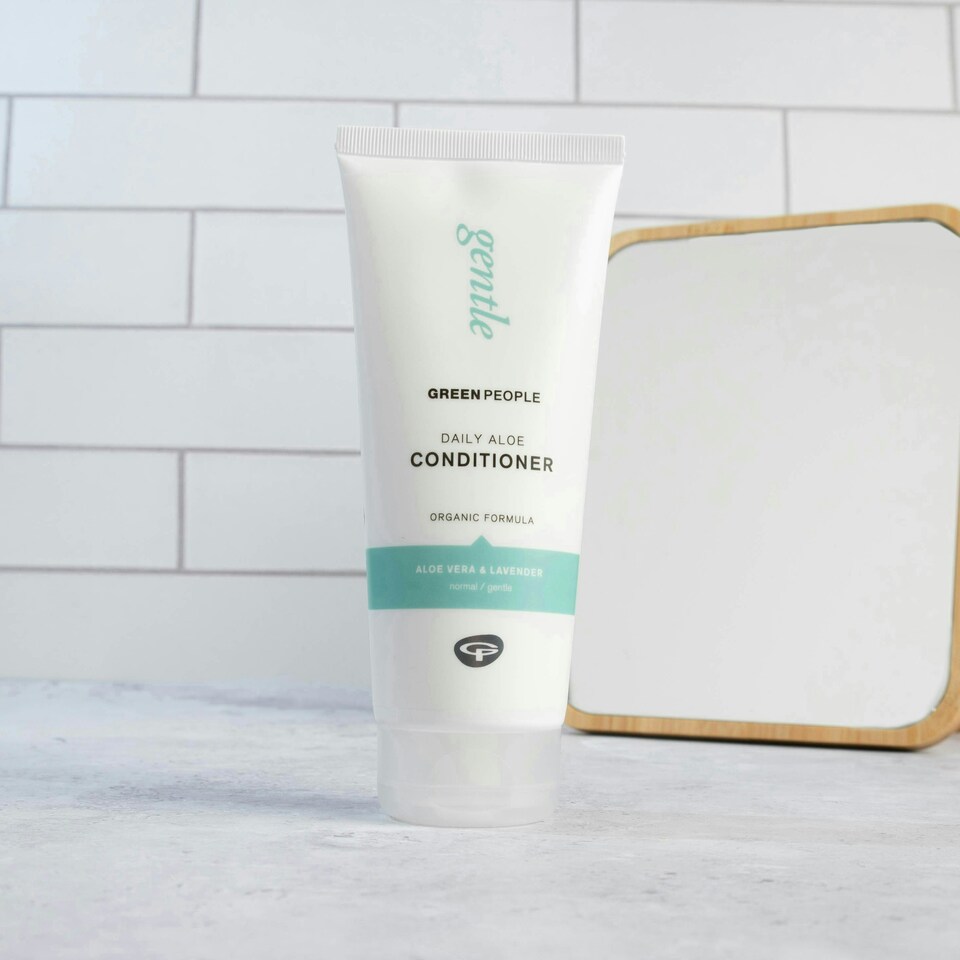 image 1 of Green People Daily Aloe Conditioner - With Aloe Vera, Gentle for All Hair Types - Silicone & SLS Free - Organic, Cruelty Free & Vegan, 200ml