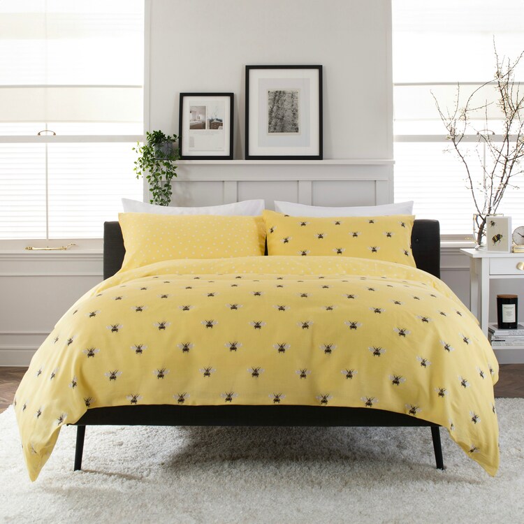 Honey Bee Yellow 200 Thread Count Cotton Rich Reversible Duvet Cover Set Multi | King