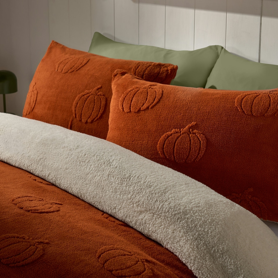 image 1 of OHS Pumpkin Tufted Soft Cosy Plush Winter Warm Teddy Fleece Duvet Cover and Pillowcase Bedding Set | Orange | Burnt Orange | King