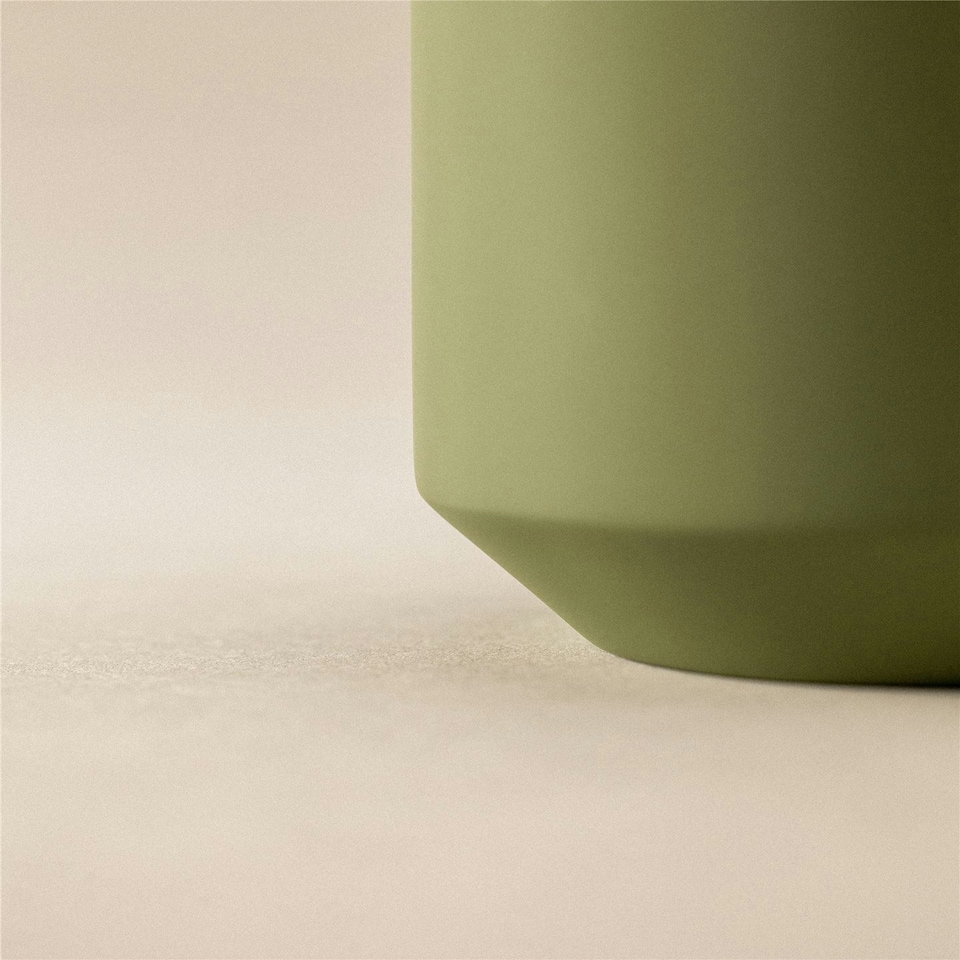 image 1 of Cosmic Standing Saona Round Cup Holder with High-Quality Resin for Bathroom