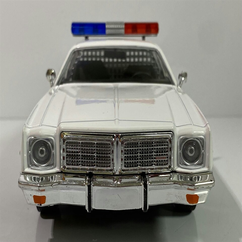 image 1 of 1975 Dodge Coronet County Sheriff Police Car 1:24 Greenlight 84104