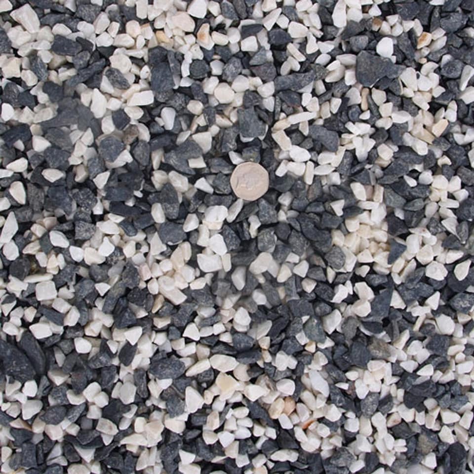 image 1 of Tudor Marble Garden Stones - Premium Aggregate Bulk Bag - 850 Kilos
