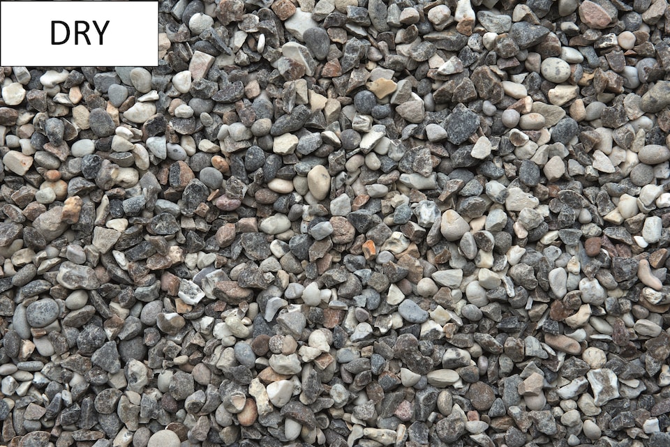 image 1 of Bulk Bag 14-20mm Moonstone  850kg Decorative Garden Chippings