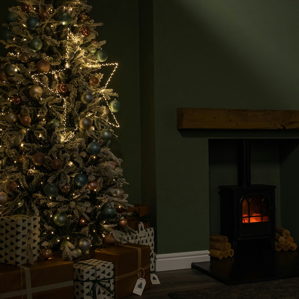 image 1 of 70cm Light up Dewdrop Christmas 2D Star with 230 Warm White LEDs & Timer Function