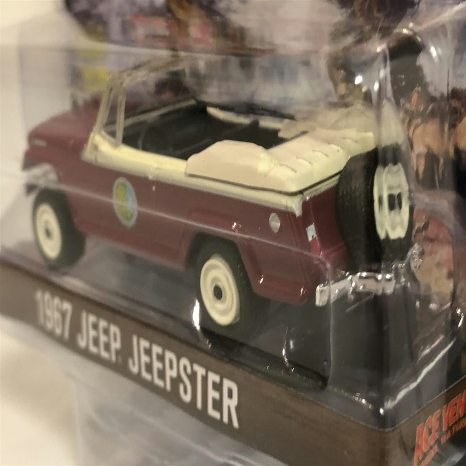 image 1 of Ace Aentura When Nature Calls 1967 Jeep Jeepster 1:64 Greenlight 44880F