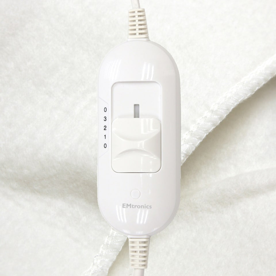 image 1 of EMtronics Double Electric Blanket - Size 135cm x 120cm