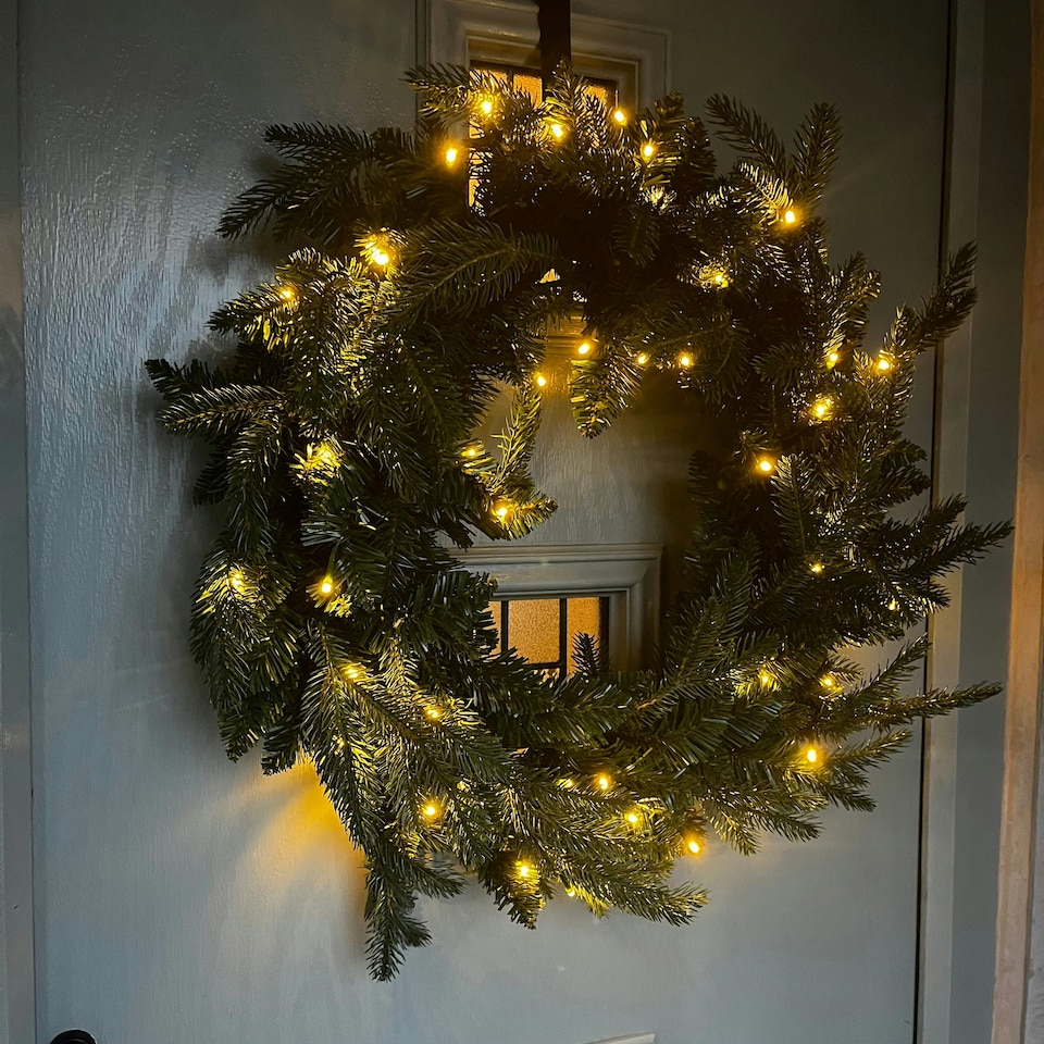 image 1 of 60cm Premium Mixed branch prelit Green Wreath - with timer