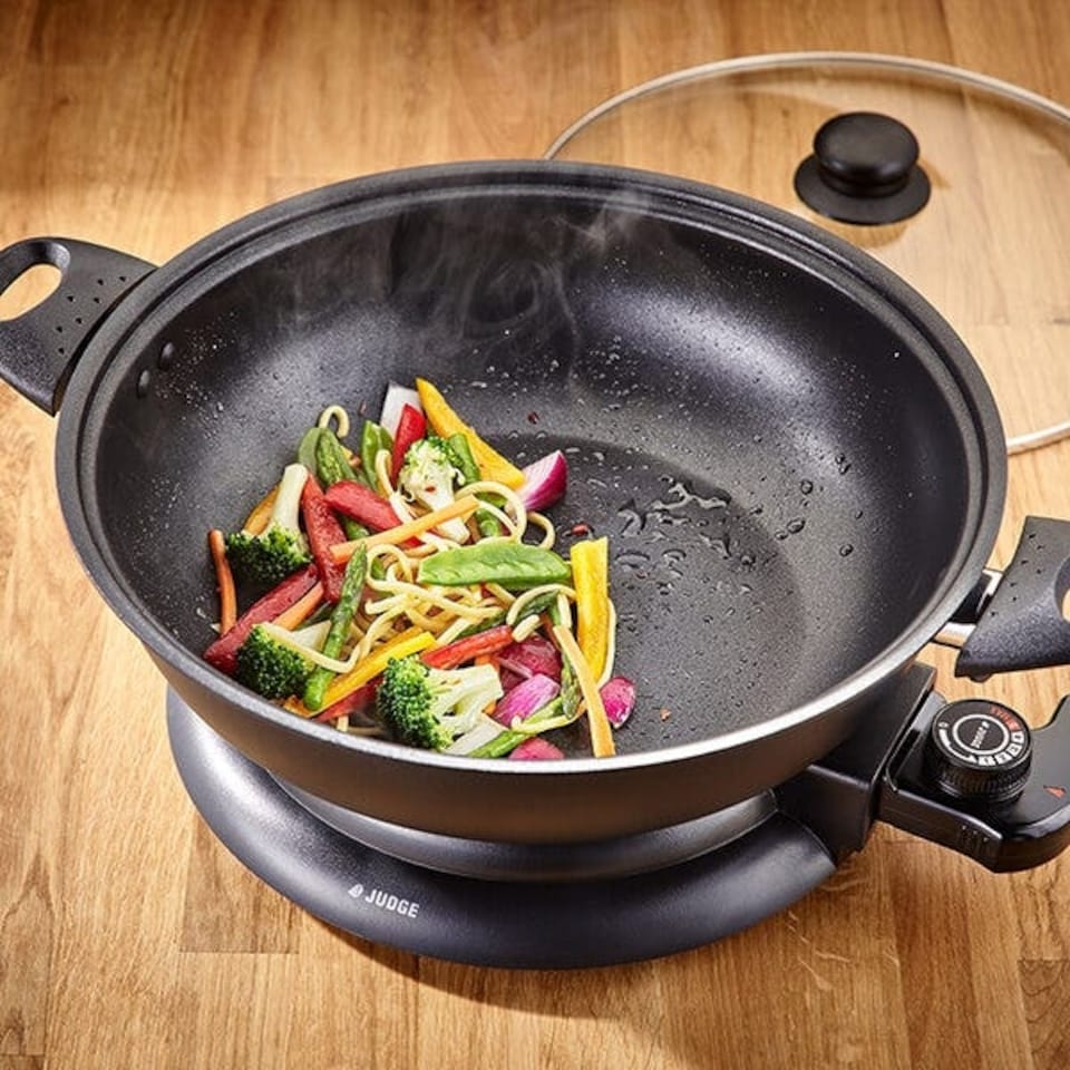 image 1 of Judge Electricals 32cm Non-Stick Electric Wok 3.7L