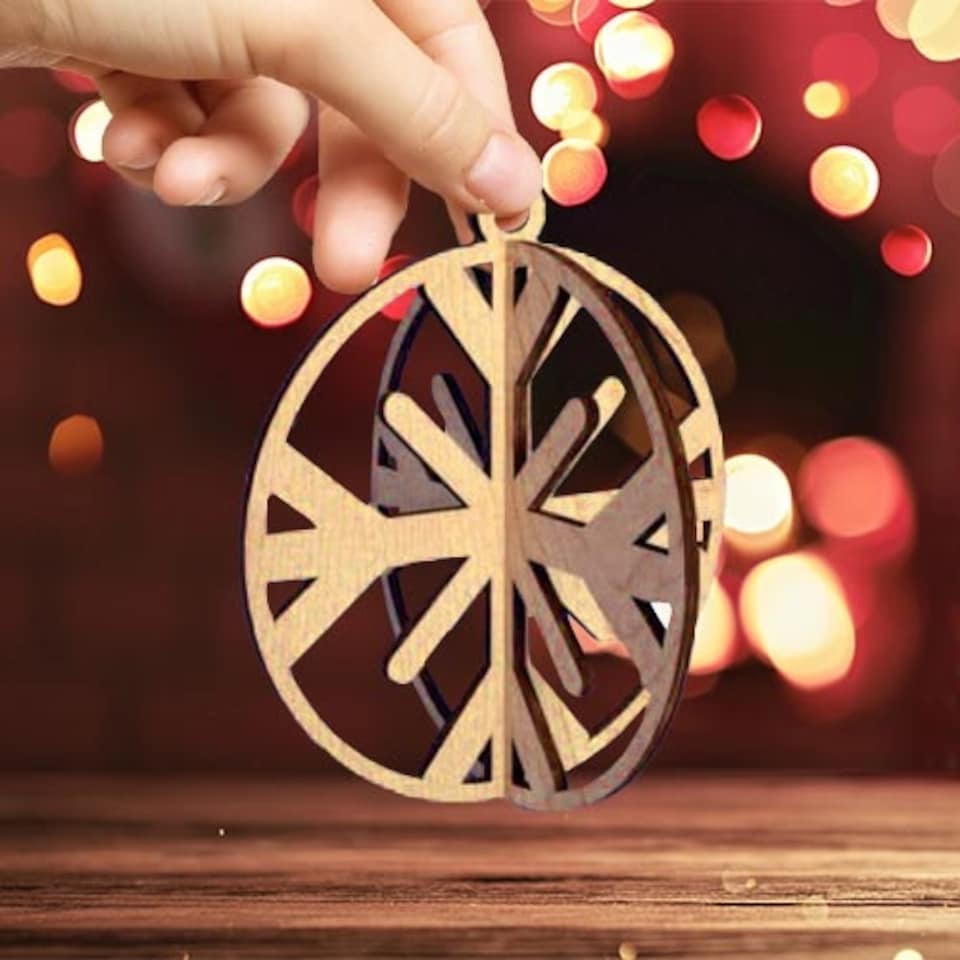 Snowflake 3D Round Hanging Christmas Ornament Decoration