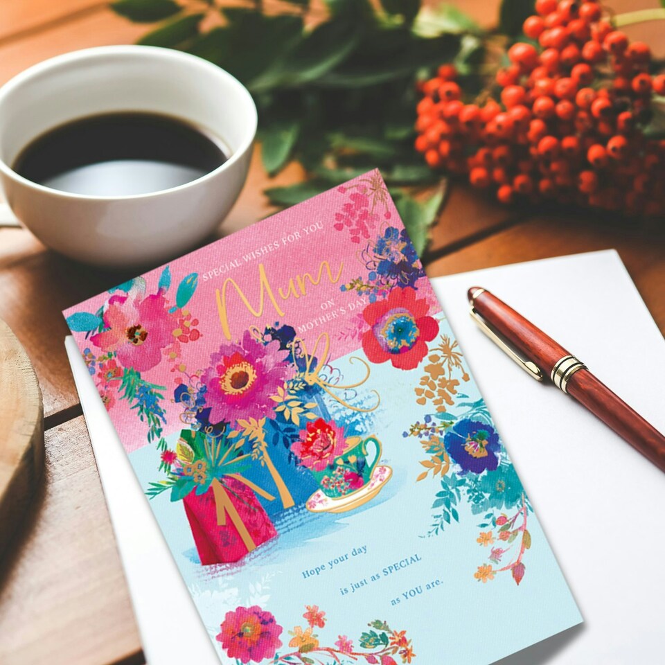 image 1 of Words 'n' Wishes Mother's Day Card for a Lovely Mum on Mothering Sunder, 23.5 x 16.5 cm